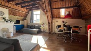 Penthouse Loft Central Harbour View, Free Parking