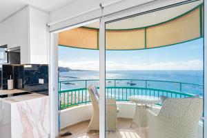 Renovated Panoramic Seaview Las Vistas Beach Studio