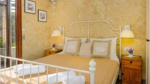 Villa Imortele aria with pool by Villas Guide