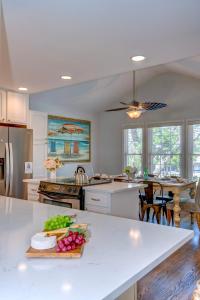 Lime Tree Cabana on Isle of Palms ~ PRIVATE POOL, ROOF TOP, OUTSIDE CABANA