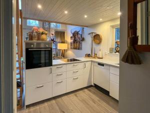 Modern Loft House In The Woods Near Gullabo