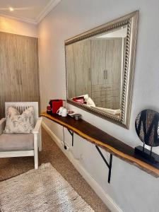 Spacious Private Suite in Central Morningside