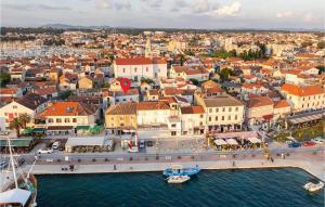 Luxurious Apartment In Biograd With Wifi