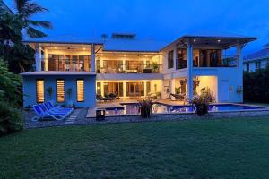 BIG Beach House Tranquility