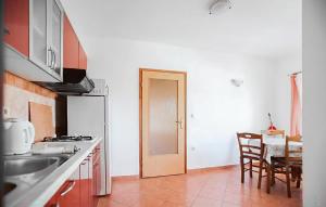 Amazing Apartment In Lopar With House Sea View