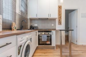 Charmingly renovated -2Bdrs 2Baths -Atocha