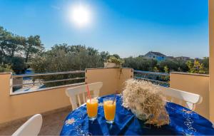 Gorgeous Apartment In Biograd Na Moru With Heated Swimming Pool