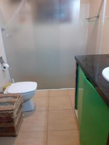 Casa na natureza com estacionamento no Rio Tavares