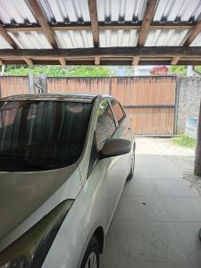 Casa na natureza com estacionamento no Rio Tavares