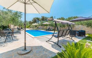 Beautiful Apartment In Biograd Na Moru