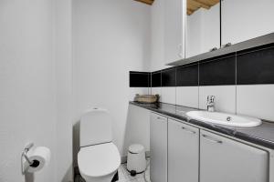 Pyhäkoti D - 30 Meters From the Slopes