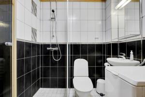 Pyhäkoti D - 30 Meters From the Slopes