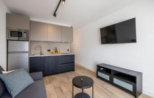 Nice Apartment In Potomje