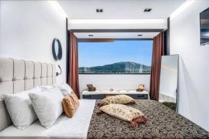 Villa Trevilat by Villa Plus