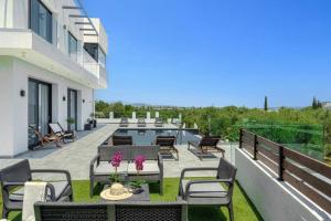 Villa Trevilat by Villa Plus