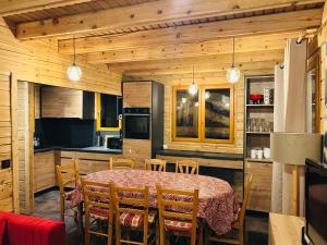 Chalet individuel 8 pers à Chatel Porte du soleil avec Jacuzzi exterieur