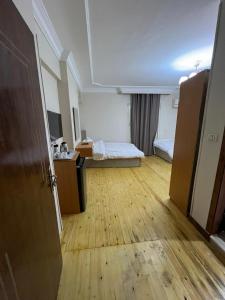 Maat Pyramids View Inn & Jacuzzi