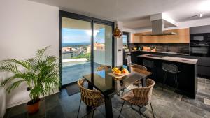 Luxury villa Mar with infinity pool in Rab