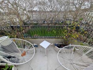 Stylish 1 Bed in SW7 with Private Balcony