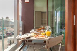 Luxury with Gym near CityLife Metro Portello