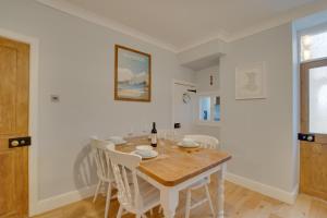 2 Bed in Mumbles oc-hh1201
