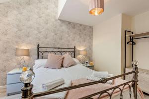 3 Bed in Whitby oc-f29650