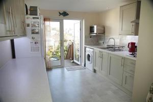 2 Bed in Mumbles oc-hh120