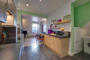 1 Bed in Mumbles oc-hh1205