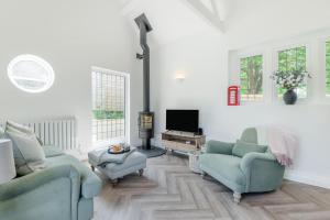 2 Bed in Kemble oc-t32197