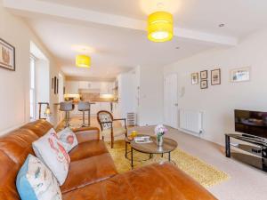 2 Bed in Appledore 86906