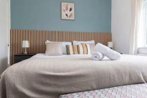 DiscountsContractorsWIFIFree ParkingSmart TV