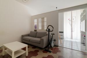 GuestHost - Cozy Apartment near MM1
