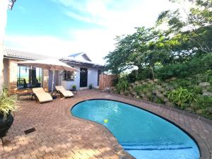 Luxury Seabreeze Villa with private pool and views