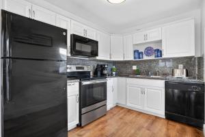 Private Pool Giant Chess Golf Games by Ventur