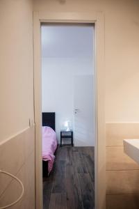 Pietralata house camera esagonale