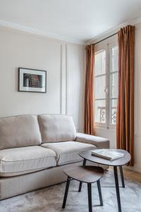 Suite Tour Eiffel 1 Bedroom