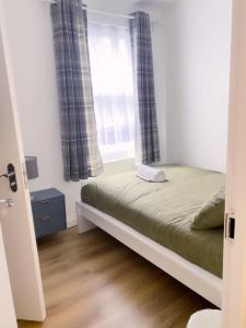 Modern Living 9 bedroom house with 9 bathrooms,