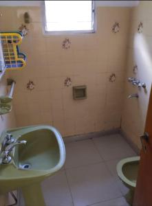 Chalet 4 ambientes, 3 cuadras de la playa - WIFI - Cochera - Patio