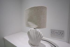 4 Bed Recently Refurbished Home Free Parking