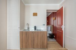 Suite Tour Eiffel 1 Bedroom