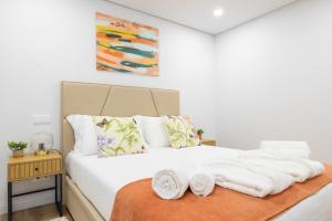 The Floral Central Pearl by Portugal Active