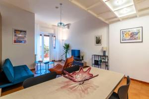 Vivace appartamento con splendido giardino