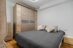 Marav, Climatizated Pool