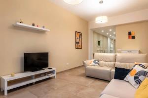 Nuovo e ampio appartamento vicino metropolitana