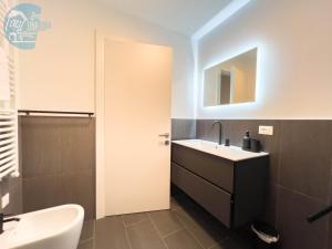 Blue Palace 5D Tirabora Short Rent