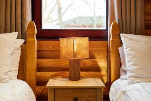 Host and Stay - Mystic Falls