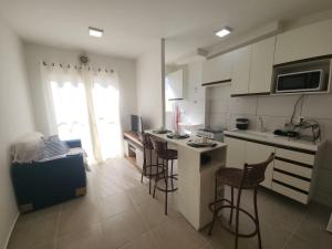 Apto em prédio c piscina em João Pessoa - JDS0104