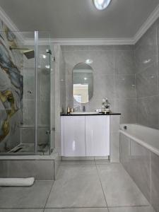 Luxury apartment at Westpoint