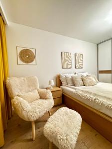 Mogilska Tower Apartments near Tauron Arena by InPoint