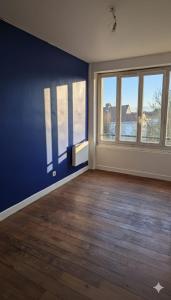 Parking privé, appartement rénové accès jardin